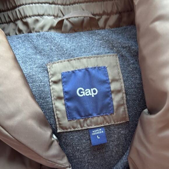 Gap Army Green Puffer Vest Size L - Picture 7 of 7